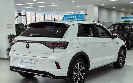 Volkswagen T-Roc I, 2025 год, 2 490 000 рублей, 5 фотография