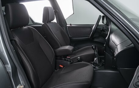 Chevrolet Niva I рестайлинг, 2018 год, 859 000 рублей, 8 фотография