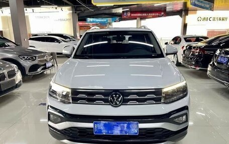 Volkswagen T-Cross I, 2023 год, 1 970 000 рублей, 3 фотография