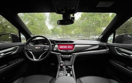 Cadillac XT6 I, 2021 год, 2 800 000 рублей, 11 фотография