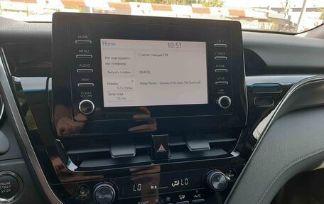 Toyota Camry, 2021 год, 2 100 000 рублей, 14 фотография