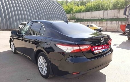 Toyota Camry, 2021 год, 2 100 000 рублей, 8 фотография