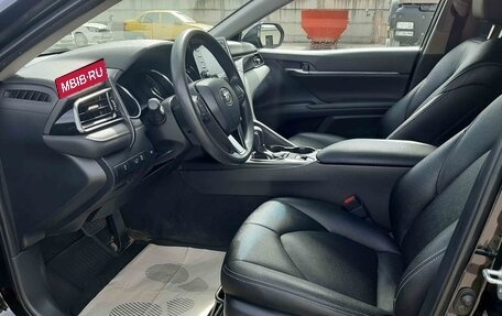Toyota Camry, 2021 год, 2 100 000 рублей, 12 фотография