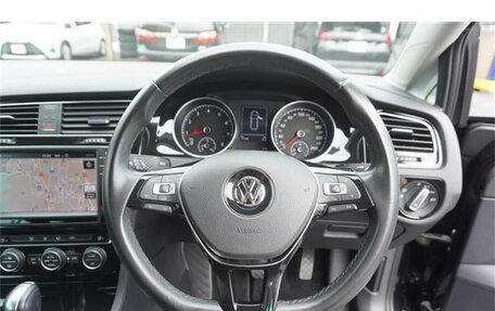 Volkswagen Golf VII, 2016 год, 900 035 рублей, 8 фотография