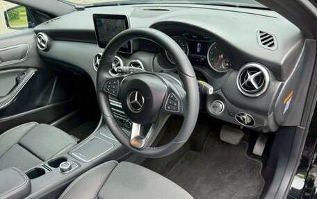 Mercedes-Benz A-Класс, 2017 год, 1 250 000 рублей, 10 фотография