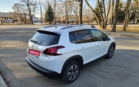 Peugeot 2008 II, 2017 год, 1 340 000 рублей, 6 фотография