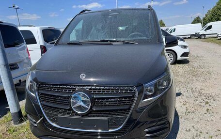 Mercedes-Benz V-Класс, 2025 год, 12 900 000 рублей, 31 фотография