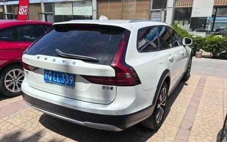 Volvo V90 Cross Country I рестайлинг, 2021 год, 3 600 000 рублей, 2 фотография