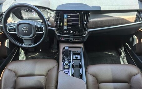 Volvo V90 Cross Country I рестайлинг, 2021 год, 3 600 000 рублей, 10 фотография