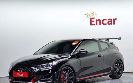 Hyundai Veloster II, 2021 год, 2 400 000 рублей, 1 фотография