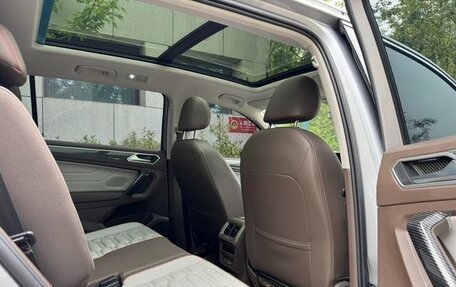 Volkswagen Tiguan II, 2021 год, 2 480 300 рублей, 12 фотография
