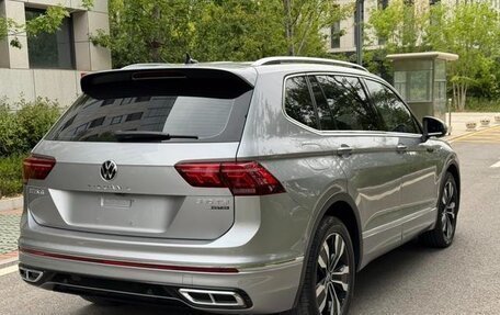 Volkswagen Tiguan II, 2021 год, 2 480 300 рублей, 4 фотография