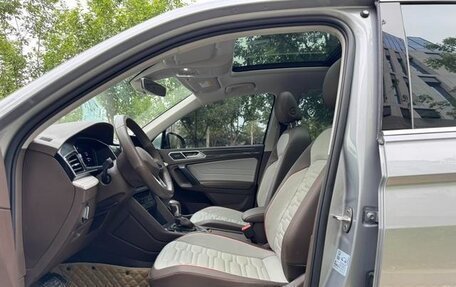 Volkswagen Tiguan II, 2021 год, 2 480 300 рублей, 10 фотография