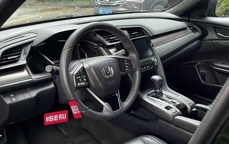 Honda Civic IX, 2021 год, 1 270 000 рублей, 10 фотография