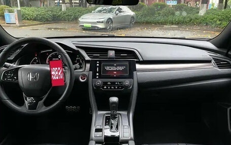 Honda Civic IX, 2021 год, 1 270 000 рублей, 14 фотография