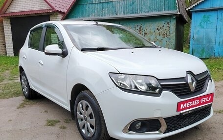 Renault Sandero II рестайлинг, 2016 год, 745 000 рублей, 5 фотография