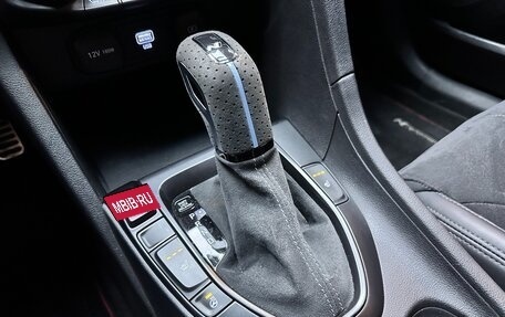 Hyundai Veloster II, 2021 год, 2 320 000 рублей, 14 фотография