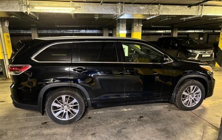 Toyota Highlander III, 2014 год, 3 250 000 рублей, 8 фотография