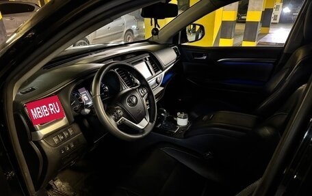 Toyota Highlander III, 2014 год, 3 250 000 рублей, 9 фотография