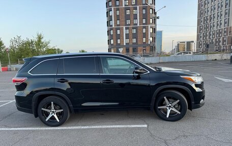 Toyota Highlander III, 2014 год, 3 250 000 рублей, 16 фотография