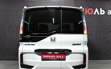 Honda Stepwgn IV, 2019 год, 2 800 000 рублей, 5 фотография