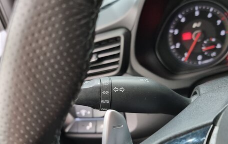 Hyundai Veloster II, 2021 год, 2 400 000 рублей, 19 фотография