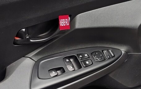 Hyundai Veloster II, 2021 год, 2 470 000 рублей, 17 фотография