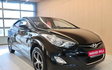 Hyundai Avante, 2011 год, 1 050 000 рублей, 2 фотография