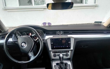 Volkswagen Passat B8 рестайлинг, 2019 год, 2 100 000 рублей, 6 фотография