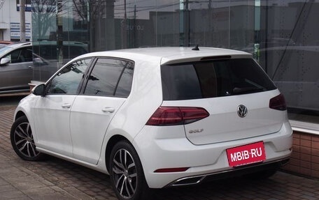 Volkswagen Golf VII, 2018 год, 1 100 035 рублей, 2 фотография