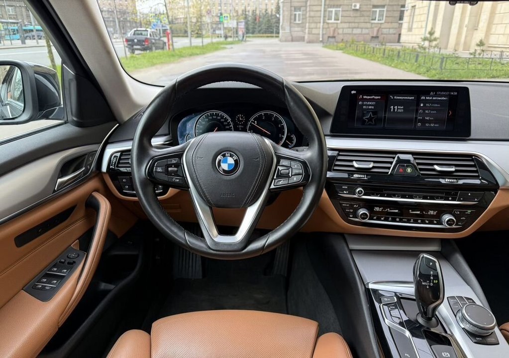 BMW 5 серия, 2018 год, 2 769 000 рублей, 12 фотография
