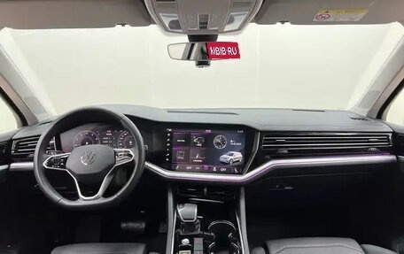 Volkswagen Touareg III, 2021 год, 4 250 888 рублей, 10 фотография