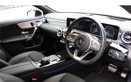 Mercedes-Benz A-Класс, 2018 год, 1 350 035 рублей, 18 фотография