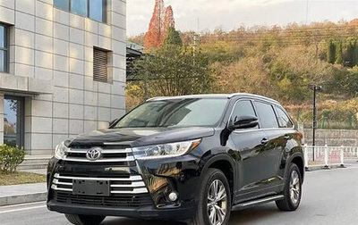 Toyota Highlander III, 2021 год, 2 650 000 рублей, 1 фотография