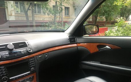 Mercedes-Benz E-Класс, 2006 год, 1 000 000 рублей, 5 фотография