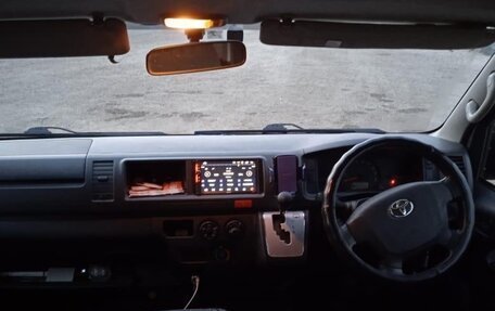 Toyota RegiusAce, 2015 год, 2 850 000 рублей, 8 фотография