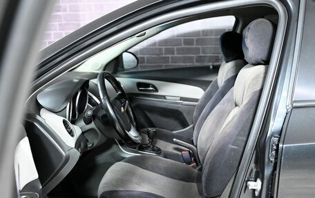Chevrolet Cruze II, 2013 год, 900 000 рублей, 10 фотография