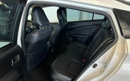 Toyota Prius IV XW50, 2019 год, 2 189 000 рублей, 17 фотография