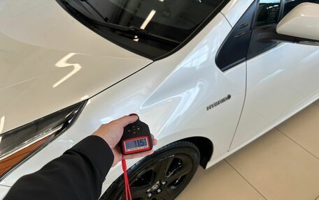 Toyota Prius IV XW50, 2019 год, 2 189 000 рублей, 20 фотография