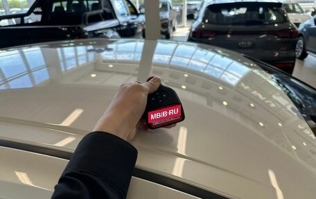 Toyota Prius IV XW50, 2019 год, 2 189 000 рублей, 29 фотография