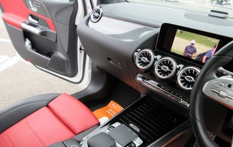 Mercedes-Benz B-Класс, 2019 год, 1 270 035 рублей, 14 фотография
