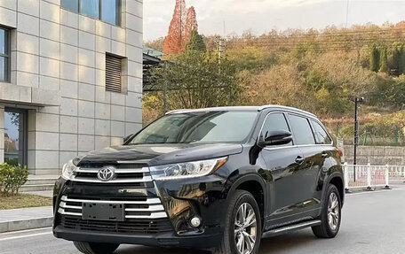 Toyota Highlander III, 2021 год, 2 650 000 рублей, 4 фотография