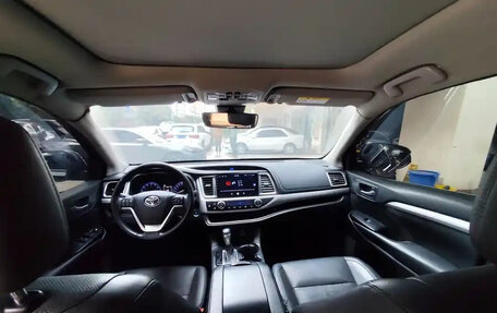 Toyota Highlander III, 2020 год, 2 500 000 рублей, 7 фотография