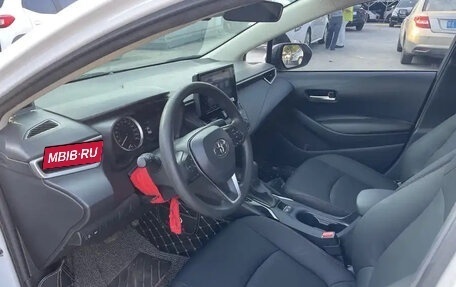 Toyota Corolla, 2022 год, 1 300 000 рублей, 4 фотография