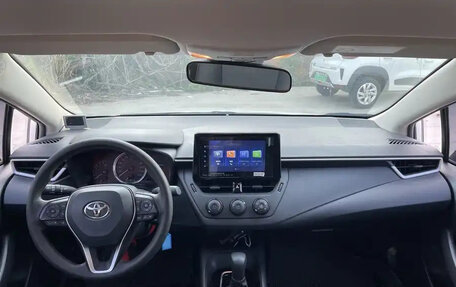 Toyota Corolla, 2022 год, 1 300 000 рублей, 5 фотография