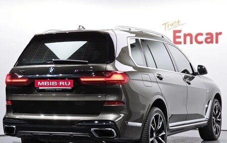 BMW X7, 2022 год, 8 999 999 рублей, 3 фотография