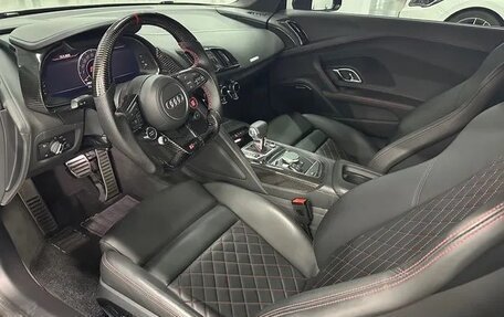 Audi R8, 2022 год, 16 450 000 рублей, 7 фотография