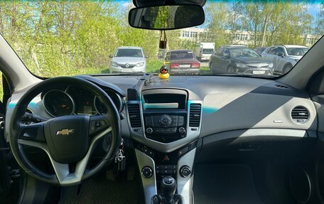 Chevrolet Cruze II, 2011 год, 750 000 рублей, 5 фотография