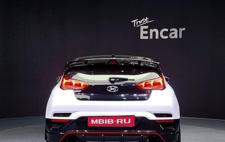 Hyundai Veloster II, 2021 год, 1 843 000 рублей, 4 фотография