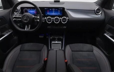 Mercedes-Benz GLA, 2024 год, 4 400 000 рублей, 7 фотография